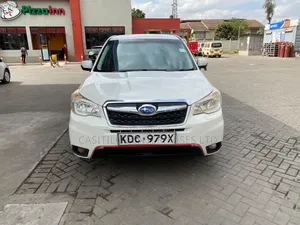 Subaru Forester 2014 Nyeupe