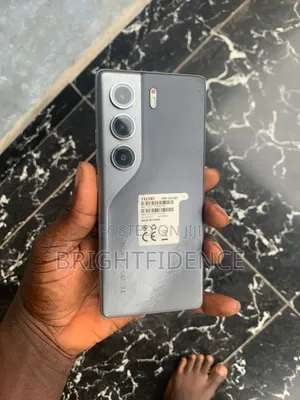New Tecno Camon 40 128GB Silver