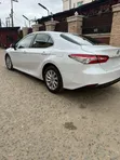 2019 Toyota Camry White - 3