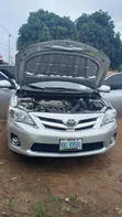 Toyota Corolla 2009 Silver - 1