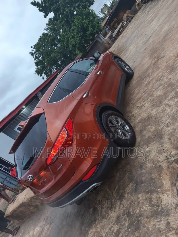 Hyundai Santa Fe 2013 Orange - 1