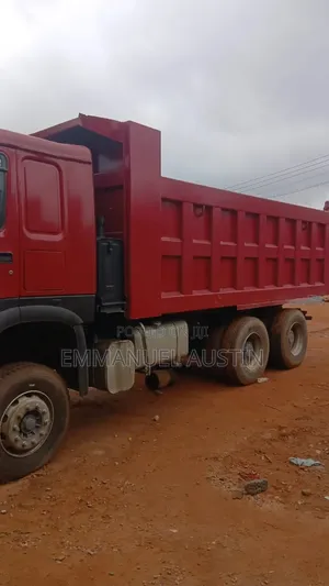 Used CNHTC Howo Tipper Truck for Sale in Lagos