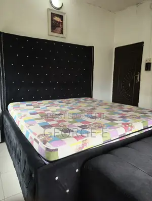6x6 Luxury Bed Frame with Ottoman - Black