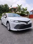 2017 Toyota Camry XLE 2.5L White - 3