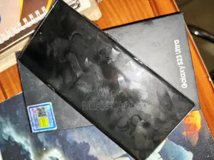 Samsung Galaxy S23 Ultra 256GB Black (Used, Cracked Screen)