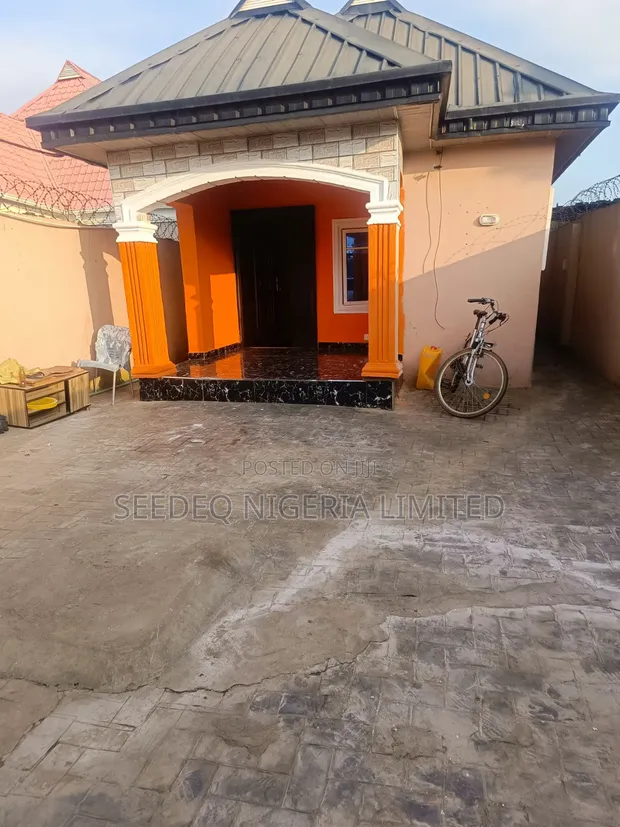 Furnished 2-Bedroom Bungalow a ke haya a Orepekan, Igbogbo - 1