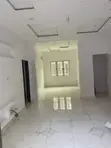 3 Bedroom Block of Flats for Rent in Peninsula Estate - 1