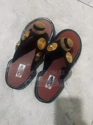 Authentic Bamboo Slippers - Gold