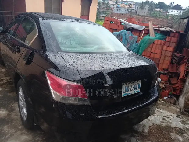 Honda Accord 2009 Black - 1