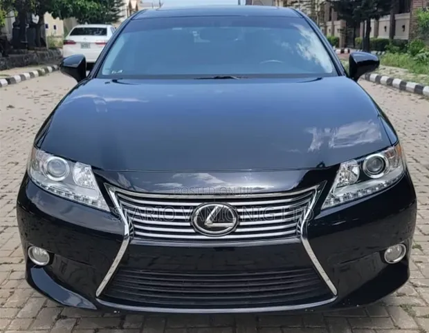 Lexus ES 350 2013 Black - 1