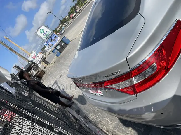 Hyundai Grandeur 2.2 CRDi 2011 Silver - 1