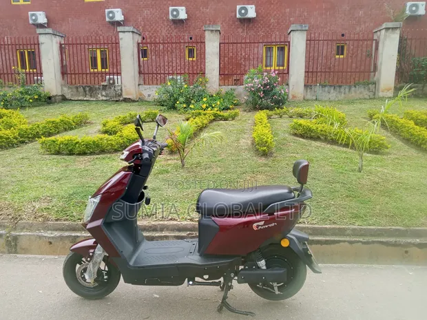 SUMIA Electric Scooter - 2 Months Used - 1