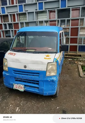 Suzuki Every 2010 Fari