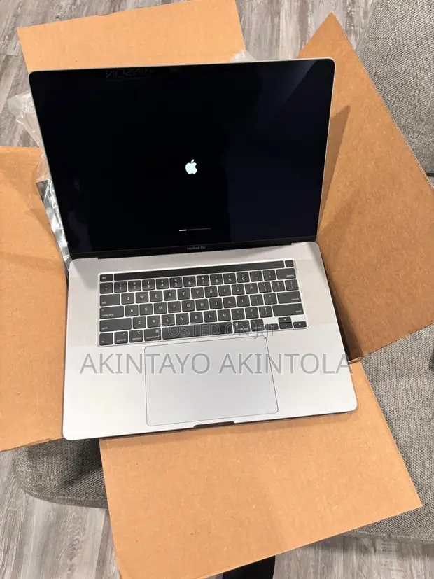 Apple MacBook Pro 2019 16" Intel Core i7 32GB RAM 1TB SSD - 1