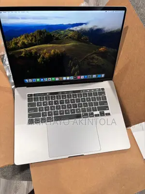 Apple MacBook Pro 2019 16" Intel Core i7 32GB RAM 1TB SSD