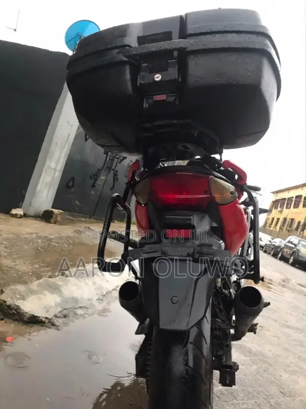 Honda CB 2009 Red - 1