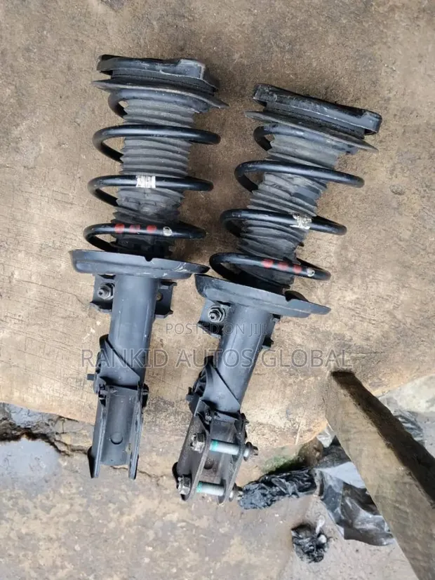 Mercedes-Benz GLK/GLE/ML Front Shock Absorber (Used) - 1