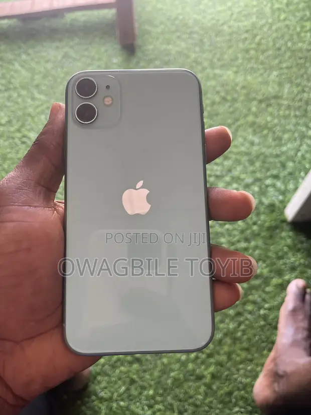 Apple iPhone 11 64GB Green - 1