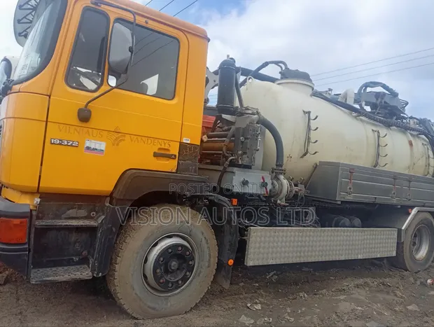 MAN Diesel Sewage Truck 10,000L (1994) - 1