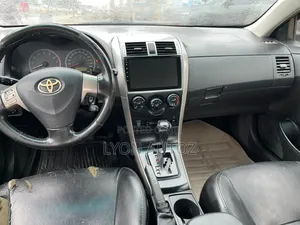 Toyota Corolla 2010 Red