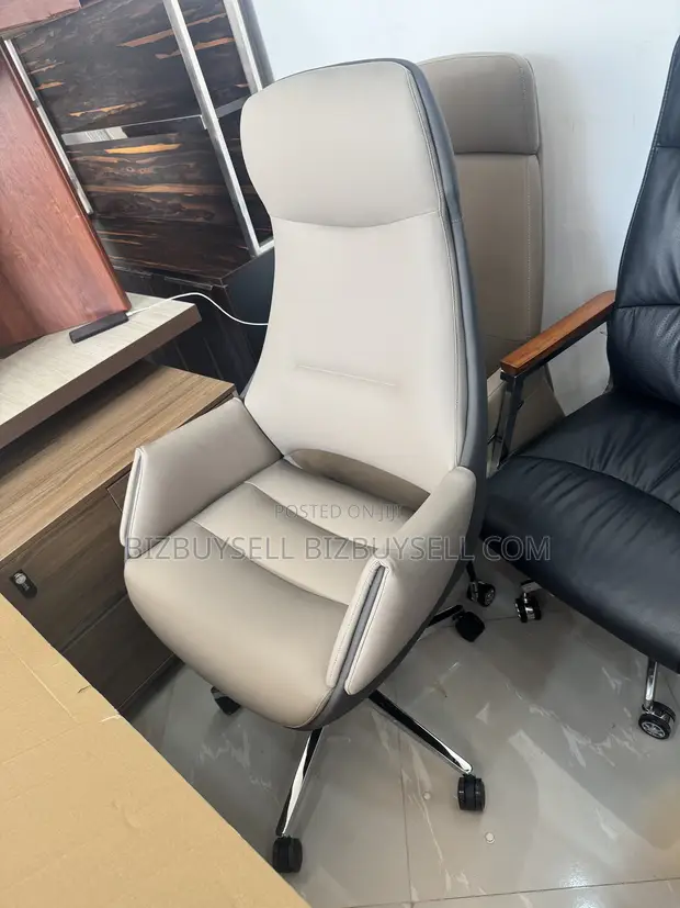 Executive Office Chair - Brand New - 1