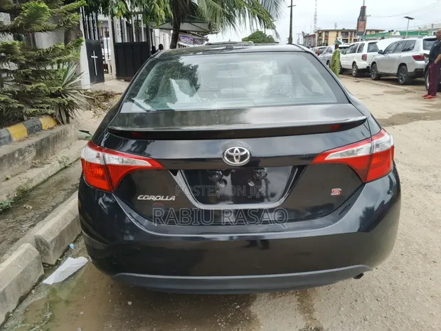2015 Toyota Corolla Sport - Foreign Used - 1