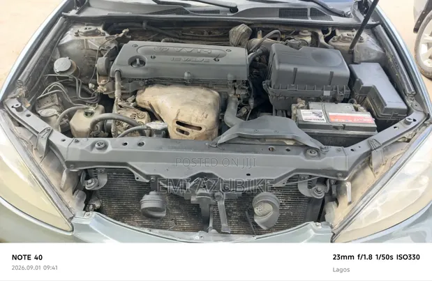 Toyota Camry 2005 Gray - 1