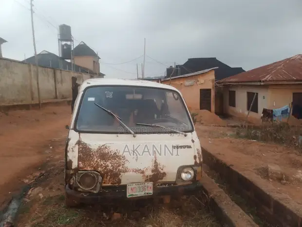 Toyota Dyna Mini Truck - Used - 1