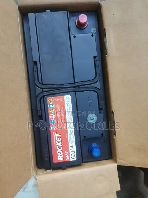Rocket 12V 100Ah SMF Ultimate Power Battery - 1