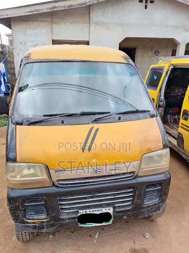 Suzuki Every Wagon 2001 Yellow - 1