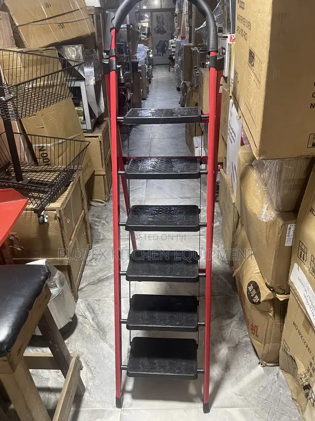 Brand New Supermarket Step Ladder - 6 Steps - 1