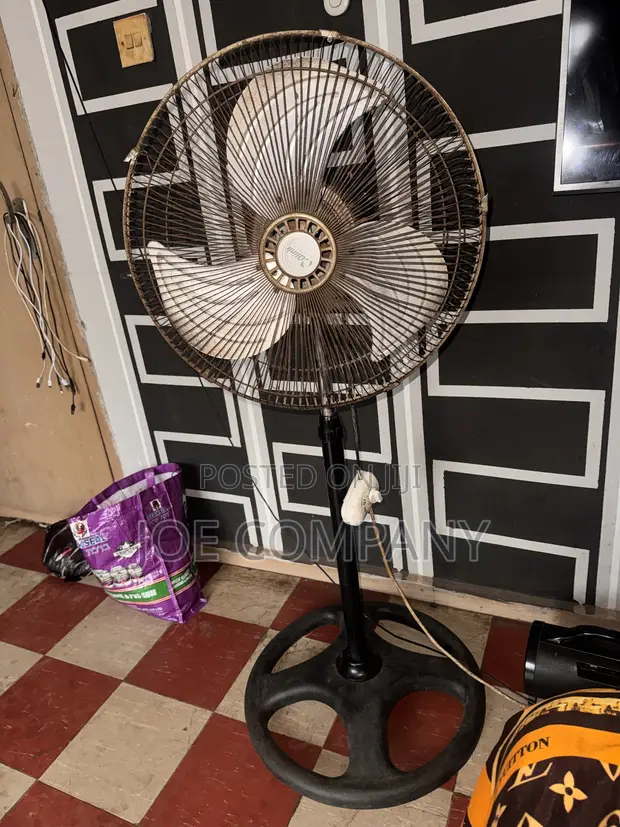 Qlink Pedestal Fan - Used - 1