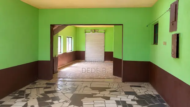 3-Bedroom Apartment for Sale in Rumuosi, Port Harcourt - 1