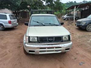 Nissan Frontier Karamin Truck