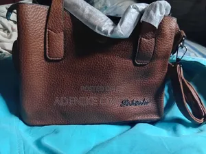 Anna Grace UK Medium Handbag - Brown/Black