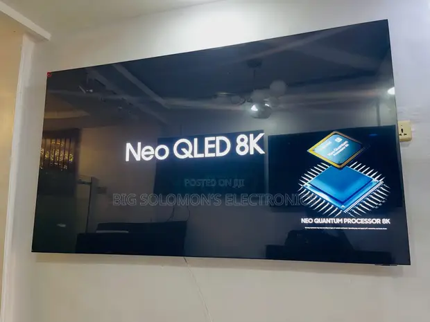 Samsung 85" Neo QLED 8K Smart TV (QN900A) - 1