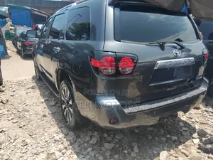 Toyota Sequoia Platinum SUV 2017 - An Sauya Ta zuwa Kamannin 2020