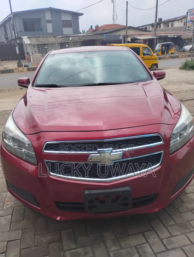 Chevrolet Malibu 2013 Red - 1