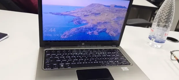 HP Folio 13 Laptop - 8GB RAM, 128GB SSD, Intel Core i5 - 1