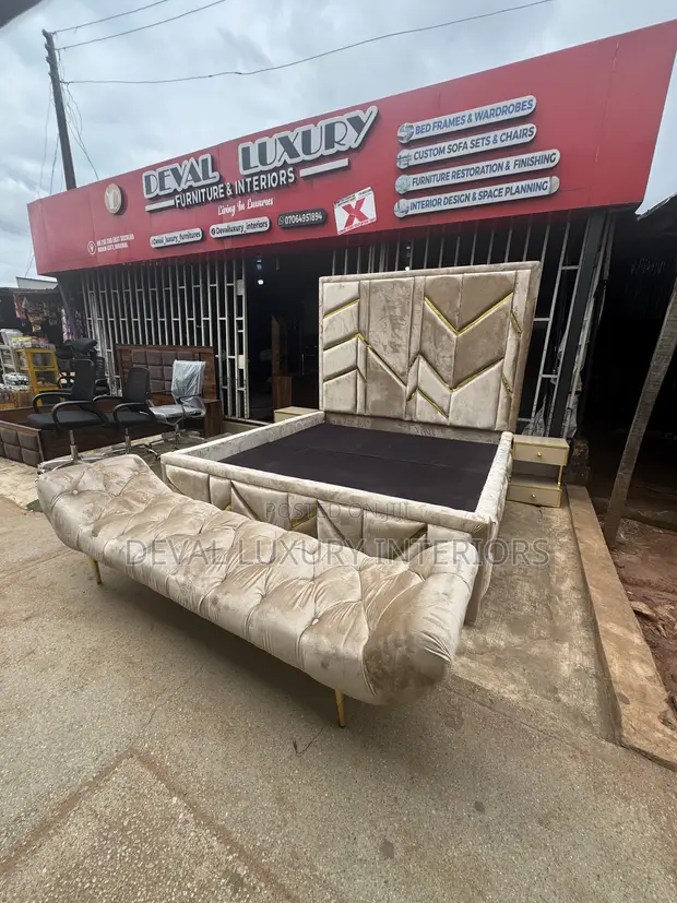 High Padded 6x6 Bedframe with Ottoman - 1