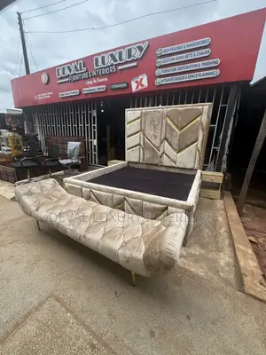 High Padded 6x6 Bedframe with Ottoman