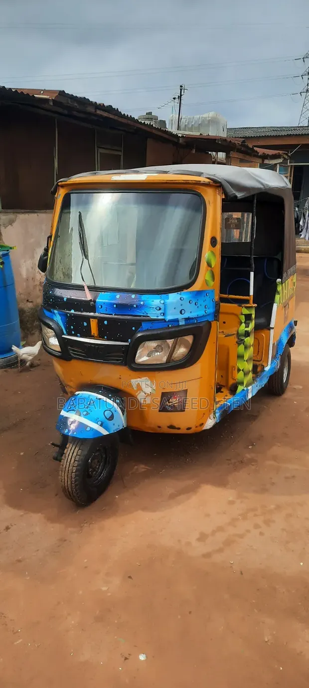 TVS King Deluxe Plus iTouch Start 2025 Yellow - 1