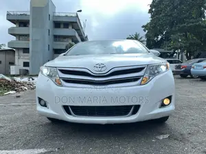 2014 Toyota Venza XLE White