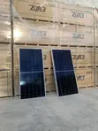 650W Jinko Solar Panels - Monocrystalline - 1
