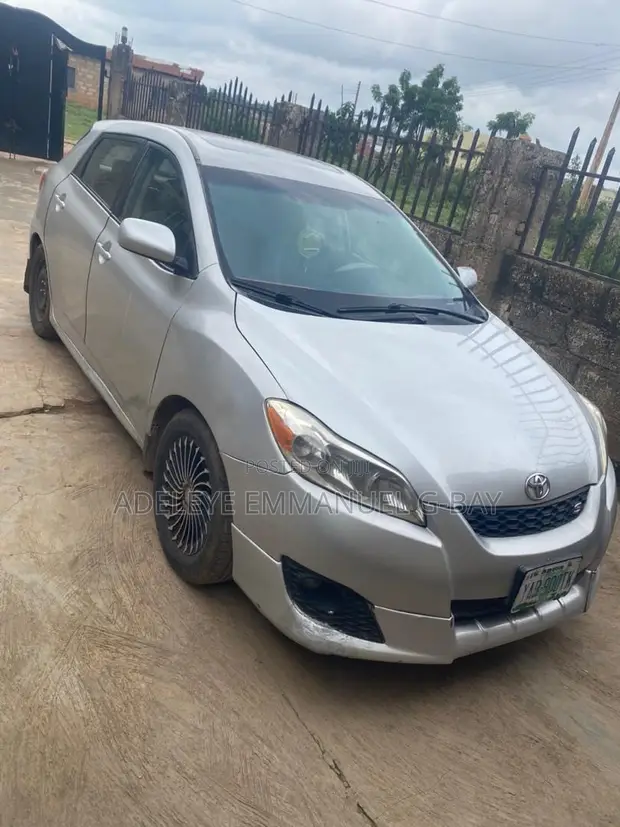 2010 Toyota Matrix S Hatchback AWD - 1
