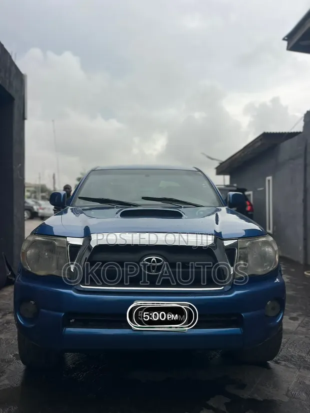 2006 Toyota Tacoma Blue - 1