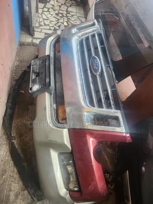 Complete Front Bumper Ford Explorer 2008-2010 - 1