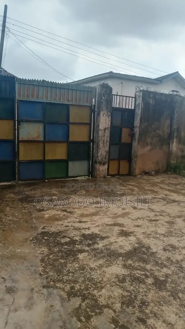 6-Bedroom House for Sale in Jugju, Ado-Odo/Ota - 1
