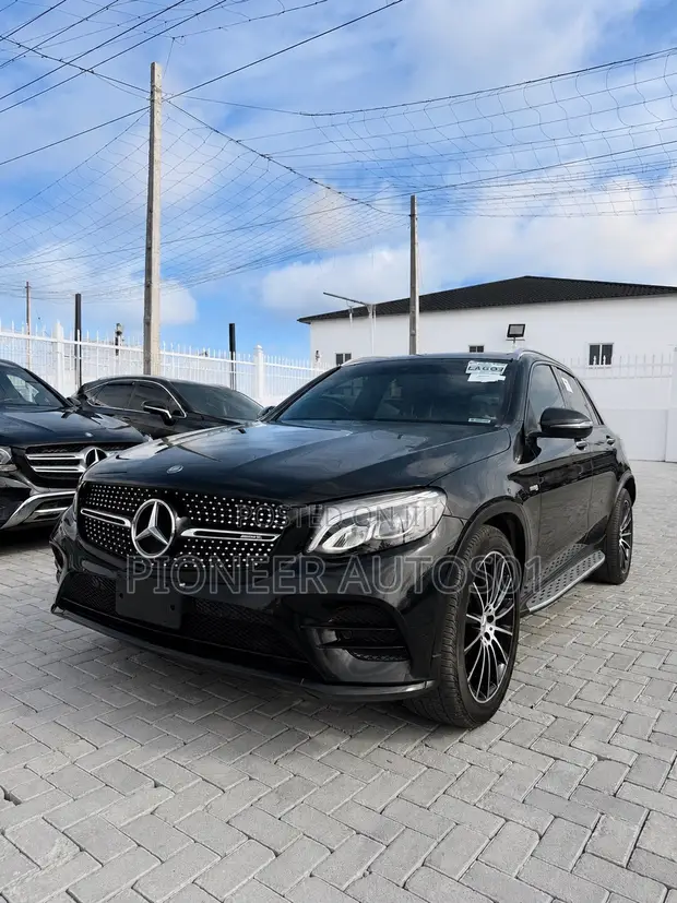 2017 Mercedes-Benz GLC43 AMG Black - 1