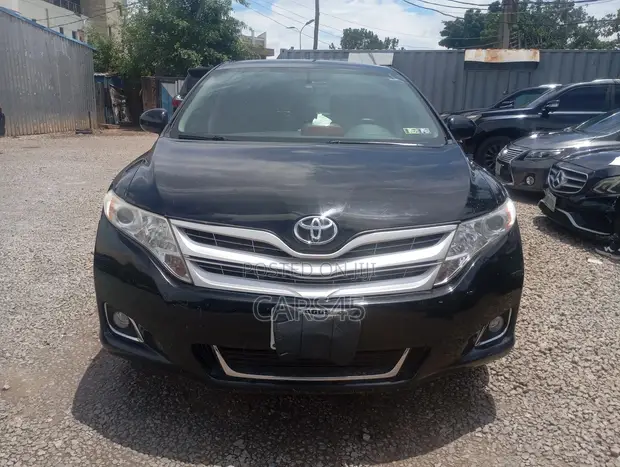 Toyota Venza 2011 Black - 1